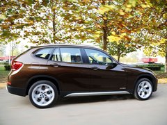 宝马X1 2013款 sDrive18i 2.0L 运动设计套装 5座