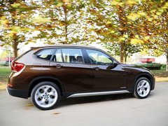 宝马X1 2013款 sDrive18i 2.0L 运动设计套装 5座