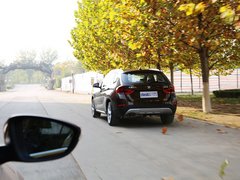 宝马X1 2013款 sDrive18i 2.0L 运动设计套装 5座