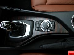 宝马X1 2013款 sDrive18i 2.0L 运动设计套装 5座