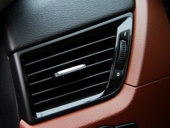宝马X1 2013款 sDrive18i 2.0L 运动设计套装 5座