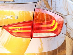 宝马X1 2013款 sDrive18i 2.0L 运动设计套装 5座