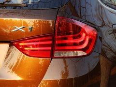 宝马X1 2013款 sDrive18i 2.0L 运动设计套装 5座