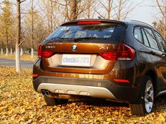 宝马X1 2013款 sDrive18i 2.0L 运动设计套装 5座