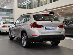 华晨宝马 sDrive20i 2.0T AT 车辆左后45度视角