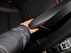 宝马X1 2013款 sDrive20i 2.0T 运动设计套装 5座