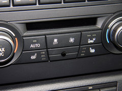 宝马X1 2013款 sDrive20i 2.0T 运动设计套装 5座