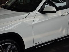 宝马X1 2013款 sDrive20i 2.0T 运动设计套装 5座
