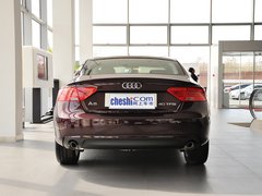 奥迪(进口)  A5 Sportback 2.0T AT 车辆正后方尾部视角