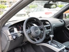 奥迪A5 2013款 2.0T Coupe 40TFSI