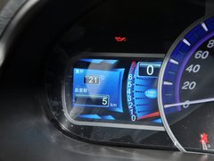 比亚迪S6 2013款 劲悦版 2.0L 手动 尊贵型 5座
