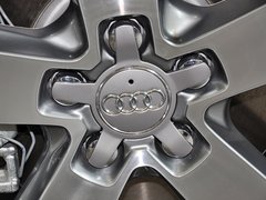 奥迪Q3 2013款 2.0T 35 TFSI quattro豪华型 5座