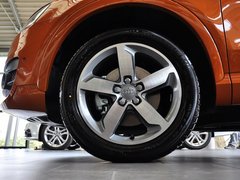 奥迪Q3 2013款 2.0T 35 TFSI quattro豪华型 5座