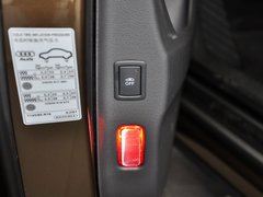 奥迪Q3 2013款 2.0T 35 TFSI quattro豪华型 5座