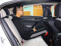 标致508L 2013款 2.3L 自动 罗兰•加洛斯版
