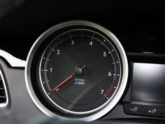 标致508L 2013款 2.3L 自动 罗兰•加洛斯版