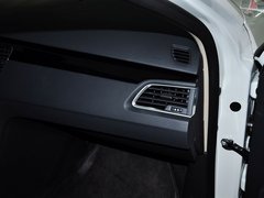 标致508L 2013款 2.3L 自动 罗兰•加洛斯版