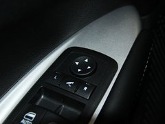 菲跃 2013款 3.6L 自动 智能全驱版7座