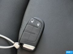 菲跃 2013款 3.6L 自动 智能全驱版7座