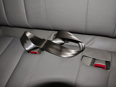 比亚迪M6 2013款 2.4L 手动 尊贵型 7座