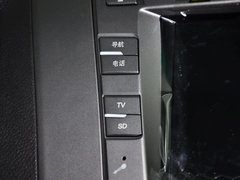 比亚迪M6 2013款 2.4L 手动 尊贵型 7座