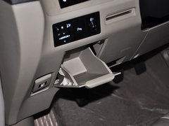 比亚迪M6 2013款 2.4L 手动 尊贵型 7座