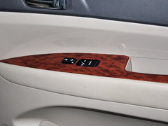 比亚迪M6 2013款 2.4L 手动 尊贵型 7座