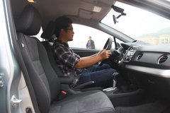 本田Insight 2013款 1.3L 基本型