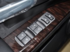荣威W5 2013款 1.8T 自动 4WD 豪域版 5座