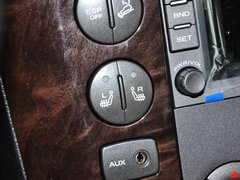 荣威W5 2013款 1.8T 自动 4WD 豪域版 5座