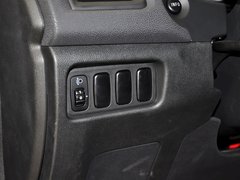 新劲炫 2013款 2.0 手动 两驱舒适版 5座
