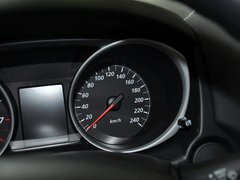 新劲炫 2013款 2.0 手动 两驱舒适版 5座