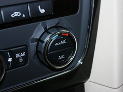 帕萨特 2013款 1.8TSI DSG 御尊版