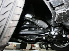 上海大众  帕萨特 1.8TSI DSG 前悬架特写