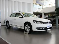 上海大众  帕萨特 1.8TSI DSG 车辆右侧45度角