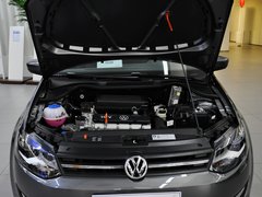 上海大众  1.4L 手动 发动机局部特写