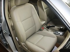 一汽丰田  1.6L 自动 副驾驶席座椅45度特写