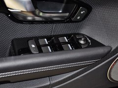 揽胜极光（进口） 2013款 2.0T 自动 5门耀动版 5座