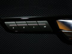 揽胜极光（进口） 2013款 2.0T 自动 3门耀动版 4座
