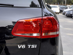 大众(进口)  V6 3.0TSI 自动 车辆右后大灯正视角