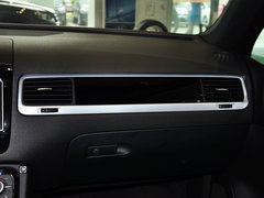 途锐 2013款 V6 3.0TSI 自动 限量奢华版 5座
