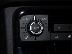 途锐 2013款 V6 3.0TSI 自动 限量奢华版 5座