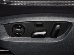 途锐 2013款 V6 3.0TSI 自动 限量奢华版 5座