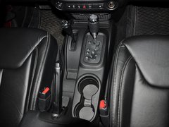牧马人 2013款 3.6L 罗宾汉四门版 4座