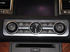 路虎  揽胜运动版 5.0T AT 中控台中央特写