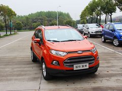 长安福特  1.5L DCT 车辆右侧45度角