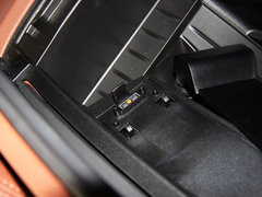 宝马5系GT 2013款 GT 535i 3.0T 领先型