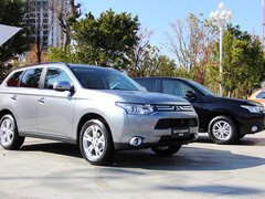 欧蓝德（进口） 2013款 2.4L CVT 四驱豪华导航版 7座