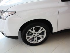 欧蓝德（进口） 2013款 2.4L CVT 四驱豪华导航版 7座