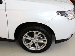 欧蓝德（进口） 2013款 2.4L CVT 四驱豪华导航版 7座